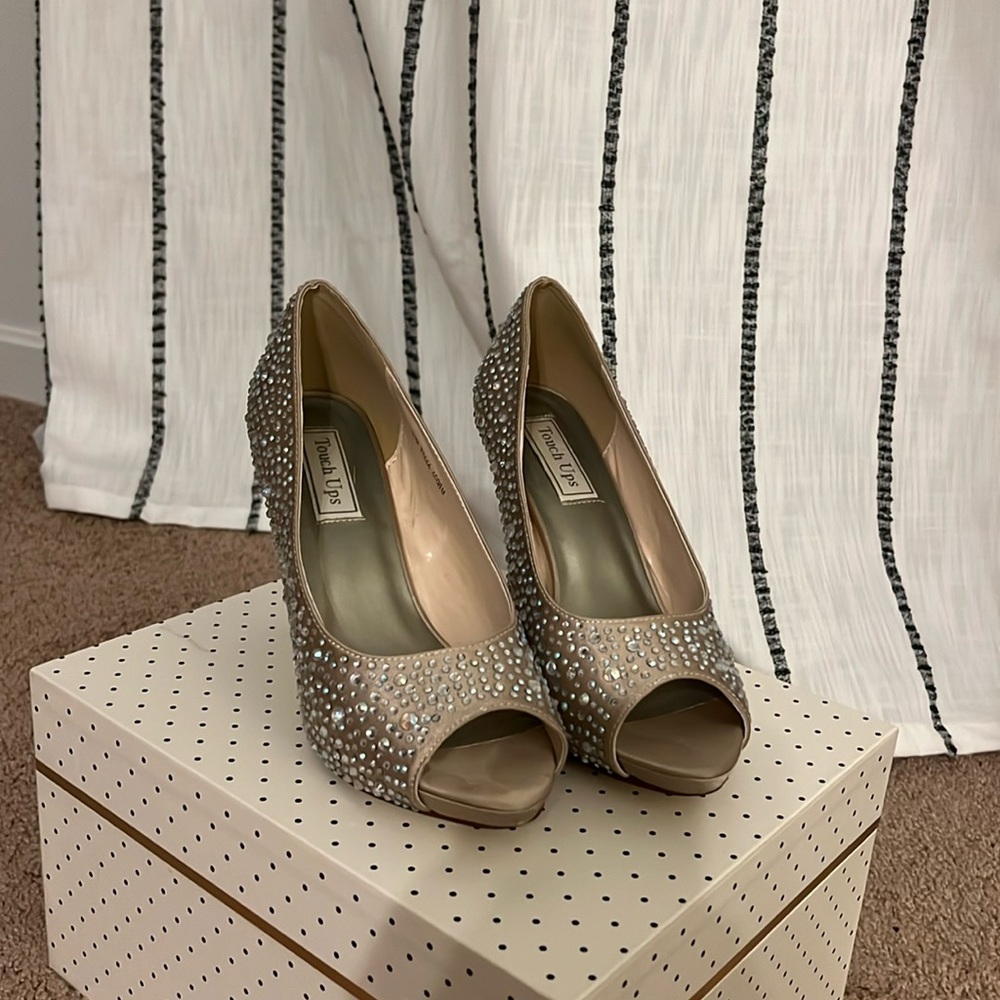 Nude rhinestone heels size 9.5